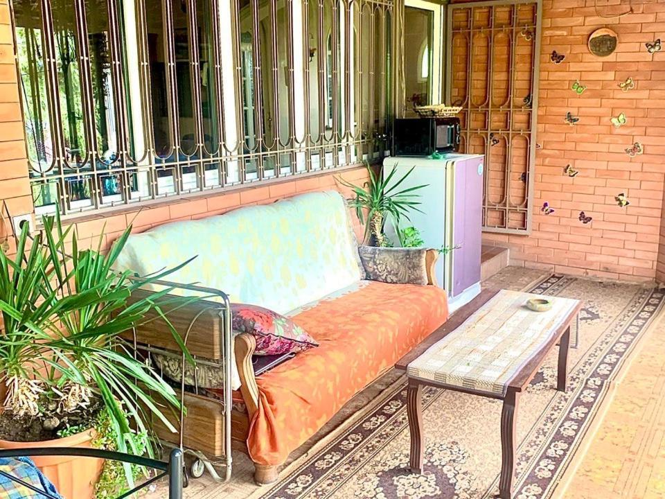 Hotel Polonia Tbilisi House Exterior foto
